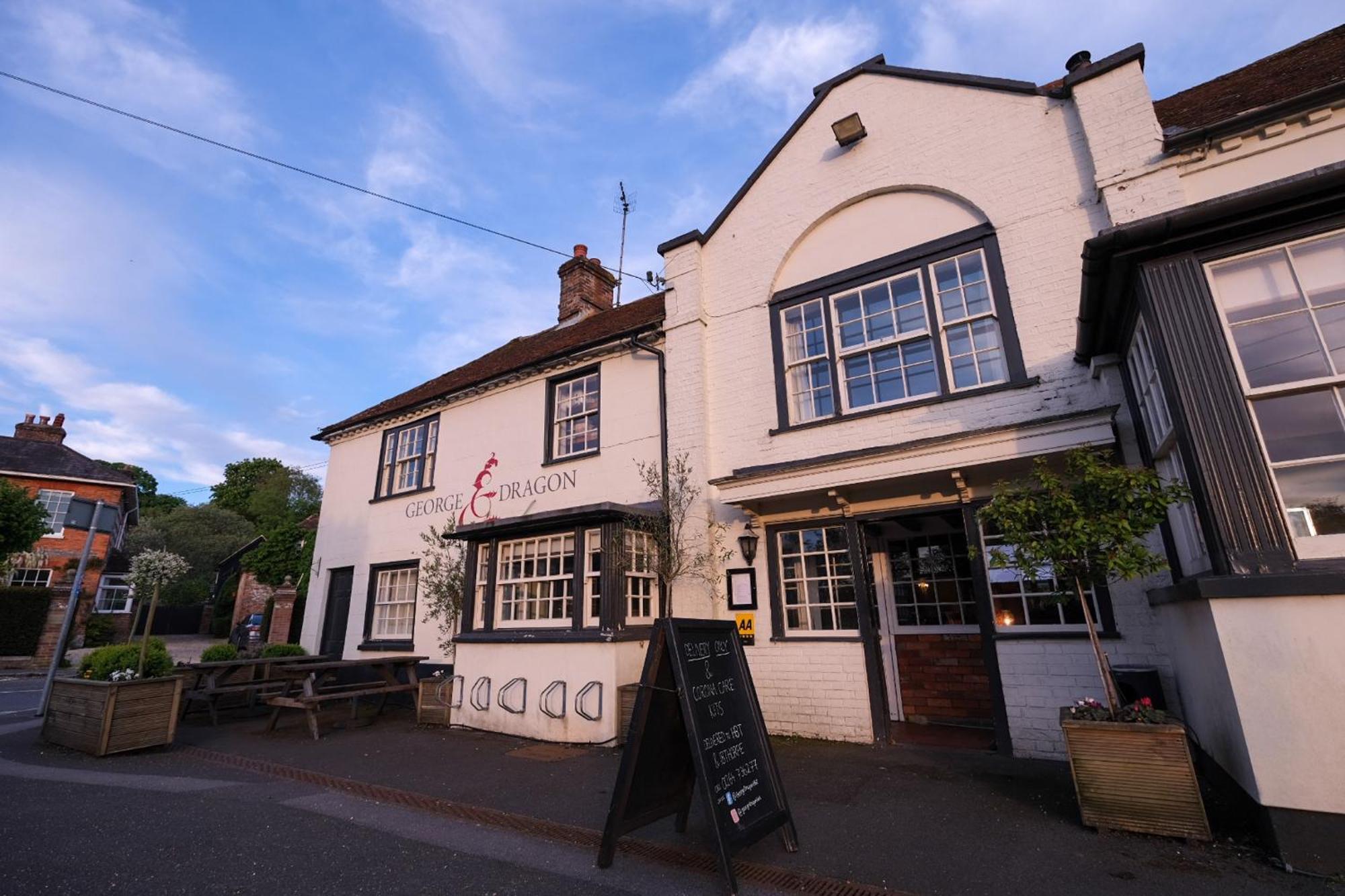 Hotel George & Dragon à Andover Extérieur photo